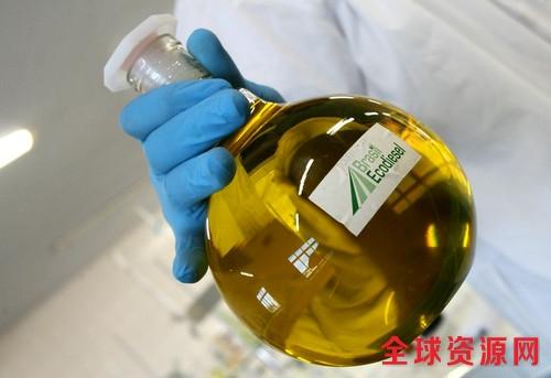 驻北京的绿色和平能源分析员罗拉承认,纤维素乙醇的制造成本比较高